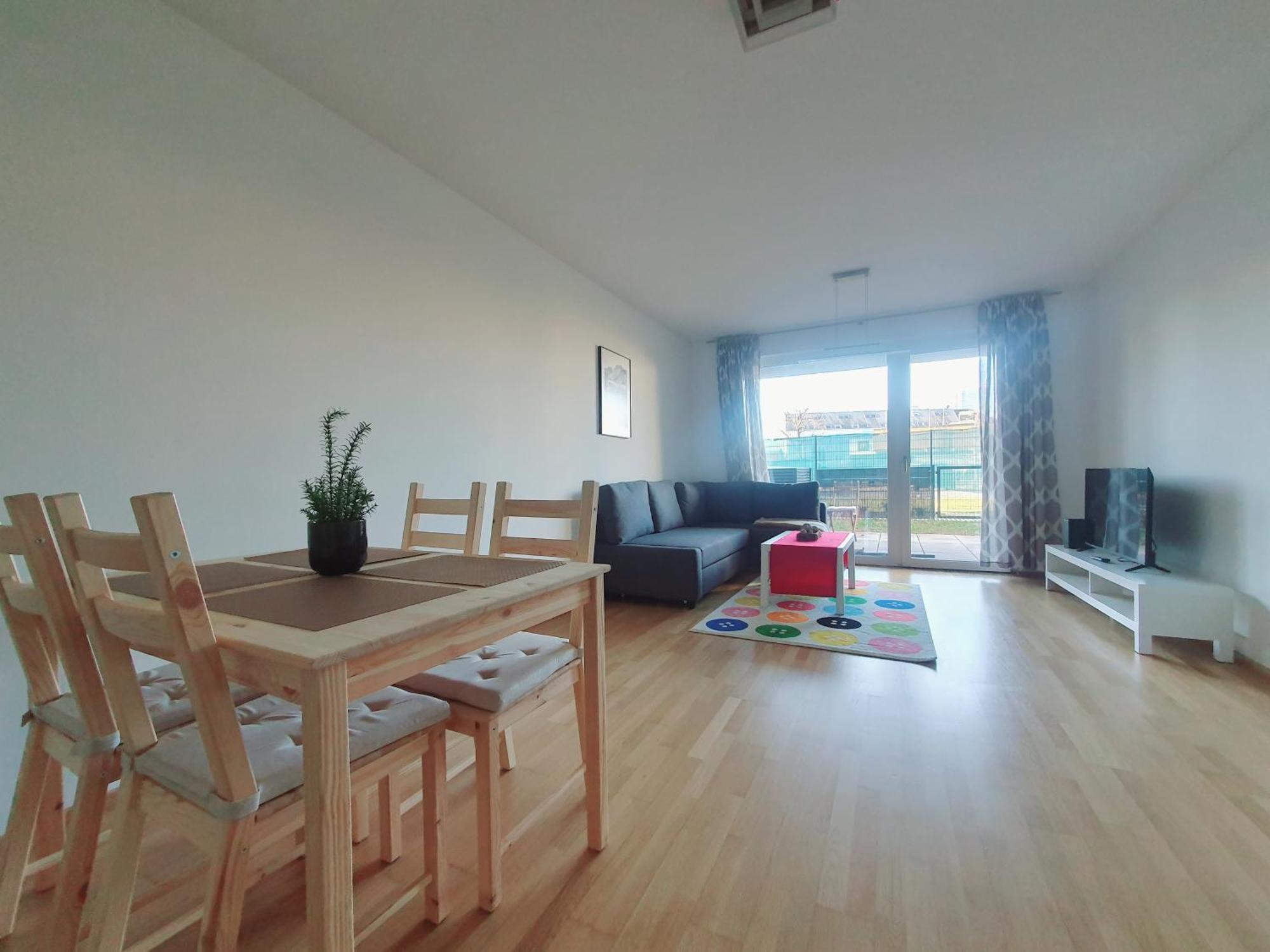 Near Lake One Bedroom Cute Apartment Bécs Kültér fotó