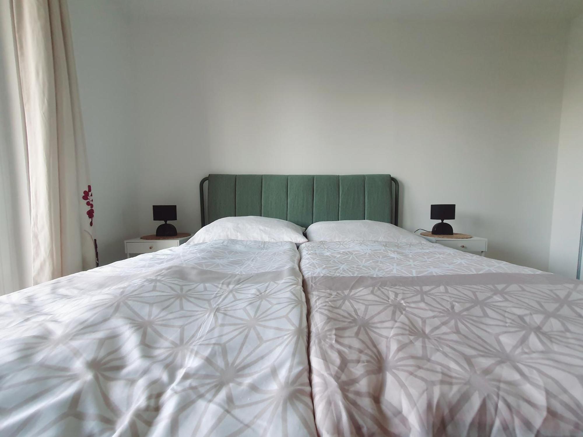 Near Lake One Bedroom Cute Apartment Bécs Kültér fotó