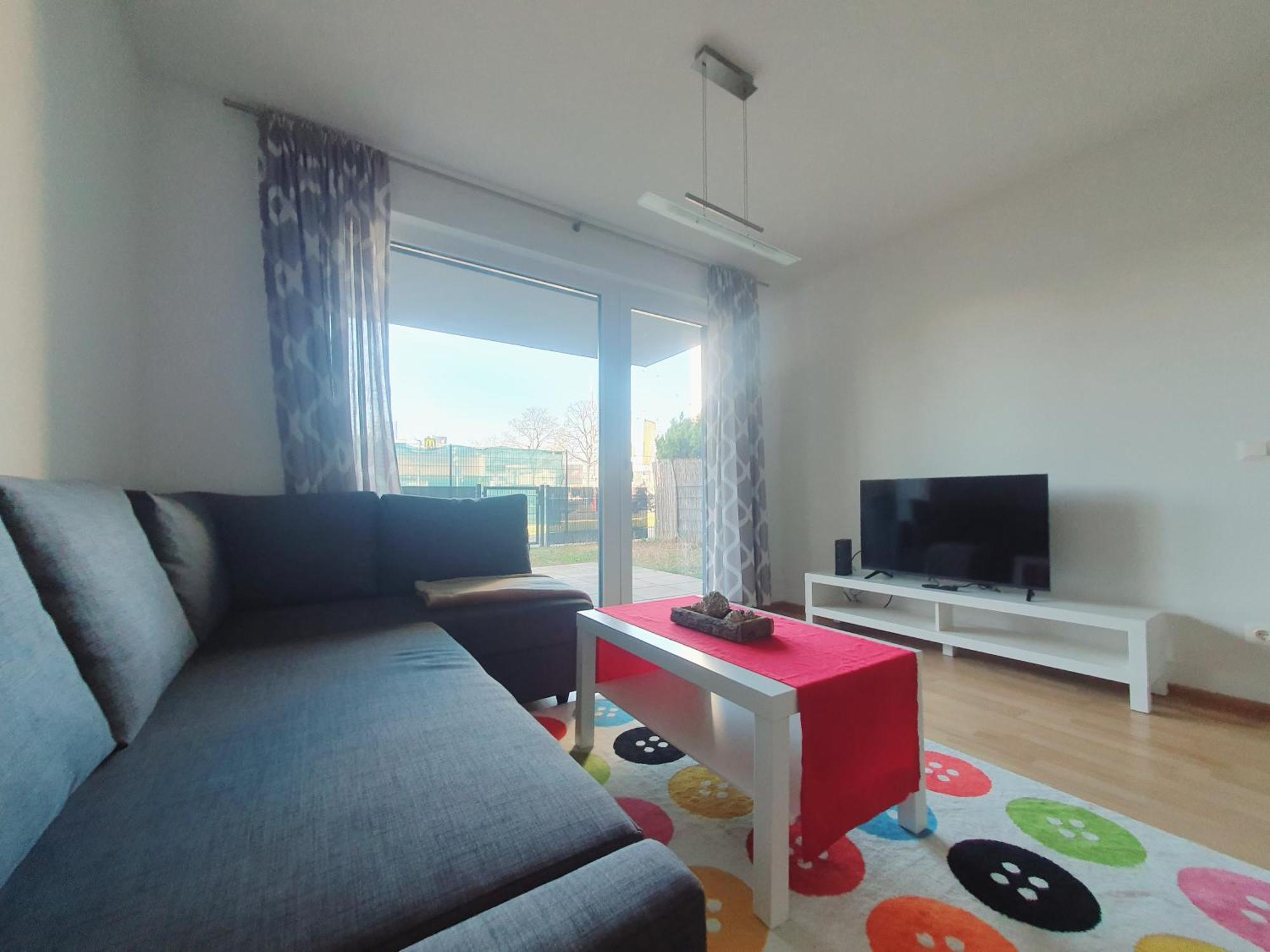 Near Lake One Bedroom Cute Apartment Bécs Kültér fotó