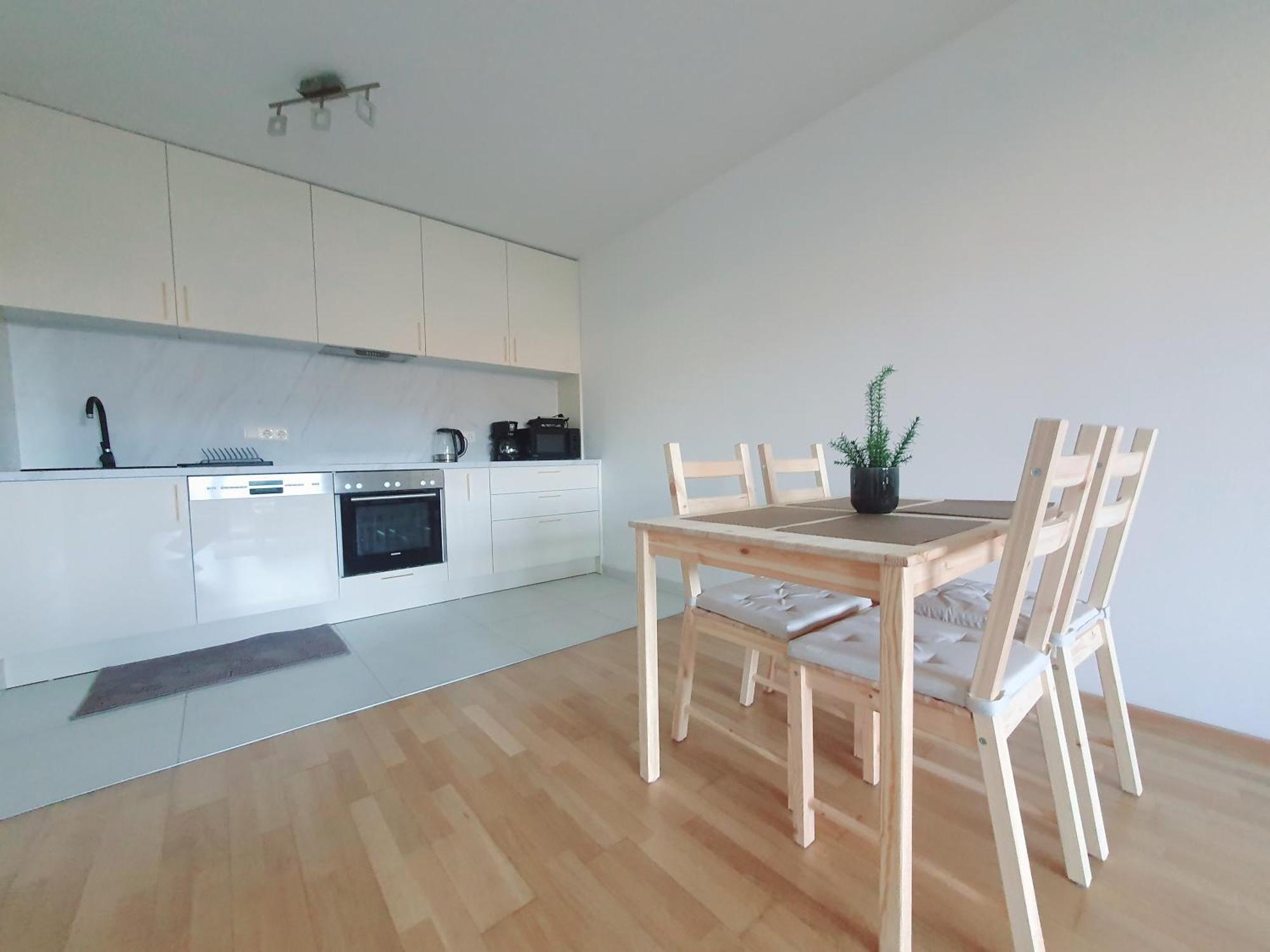 Near Lake One Bedroom Cute Apartment Bécs Kültér fotó
